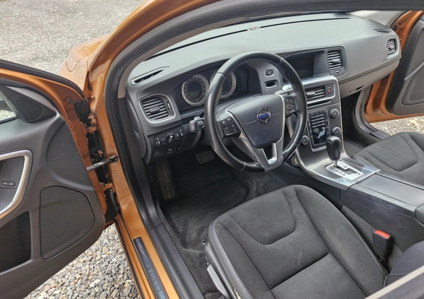Volvo V60 cena 29000 przebieg: 265000, rok produkcji 2011 z Iłowa małe 277